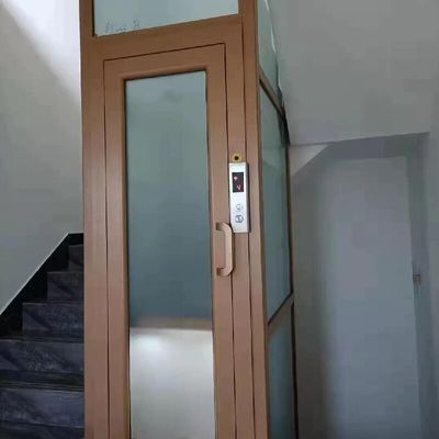 Προσαρμόσιμο υδραυλικό ανελκυστήρα χωρητικότητας 4,7Kw με ανοιχτή θέση 3m και μεγάλα κύλινδροι 2,9m