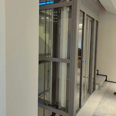 Ανελκυστήρας οικιακής κίνησης με ύψος ταξιδιού 30M που οδηγείται από σύστημα έλξης χωρίς κιβώτια ISO9001 πιστοποιημένο
