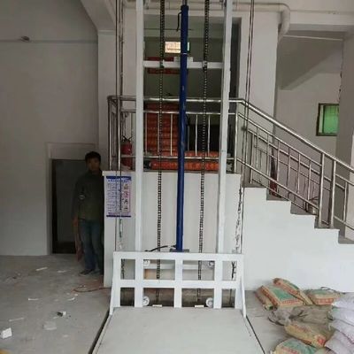 Επείγουσα στάση πλατφόρμας εμπορευμάτων ανελκυστήρας προσαρμοσμένος μικρός ανελκυστήρας εμπορευμάτων